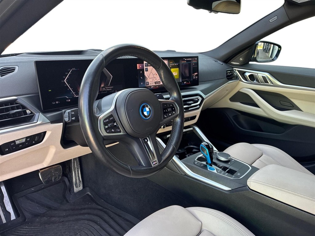 BMW i4 Fully Charged M-Sport billede 3