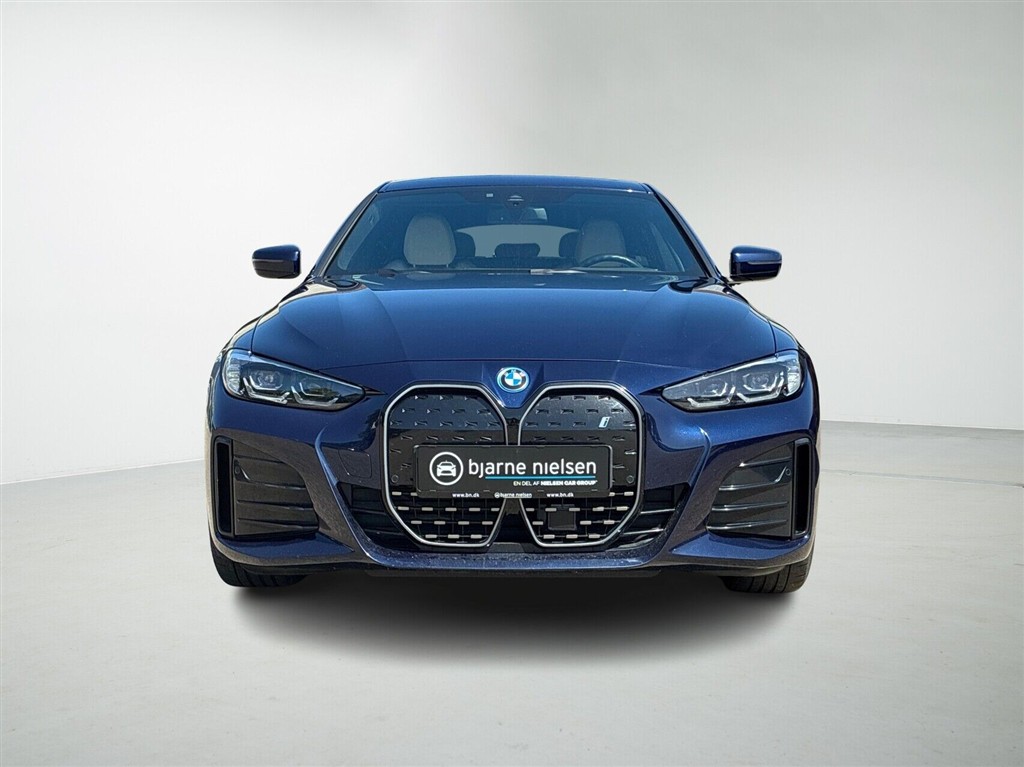 BMW i4 Fully Charged M-Sport billede 9