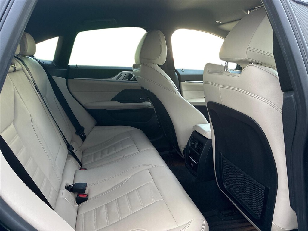 BMW i4 Fully Charged M-Sport billede 17