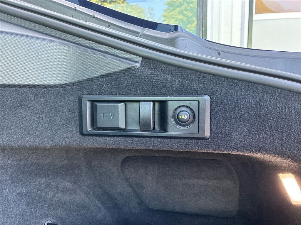 BMW i4 Fully Charged M-Sport billede 5