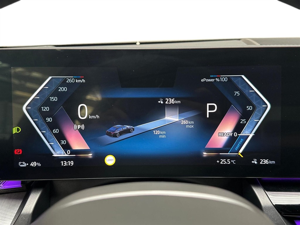 BMW i5 Fully Charged billede 15