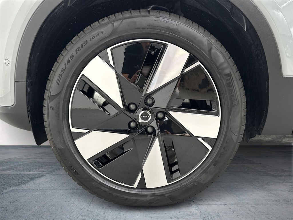 Volvo EX40 Plus billede 10