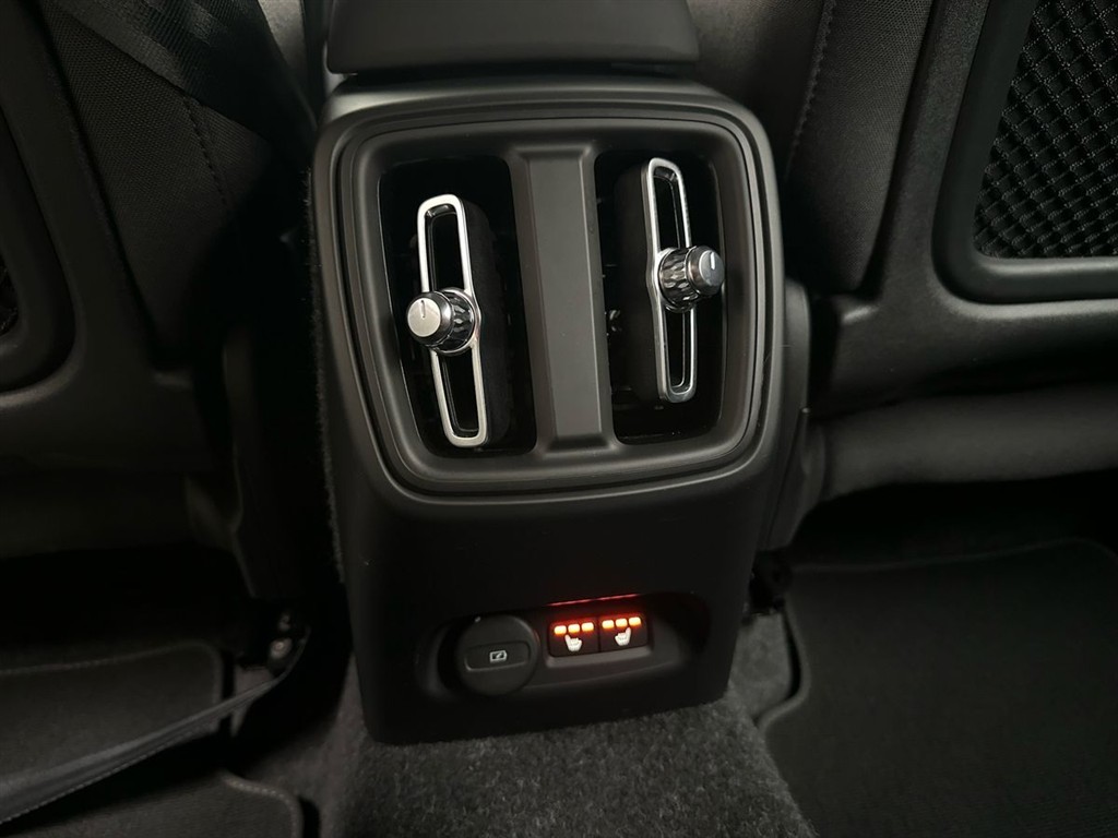 Volvo EX40 Plus billede 20