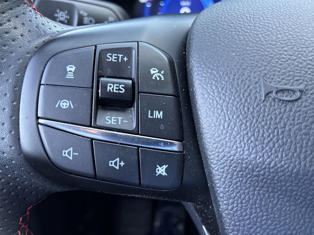 Ford Kuga ST-Line X billede 18