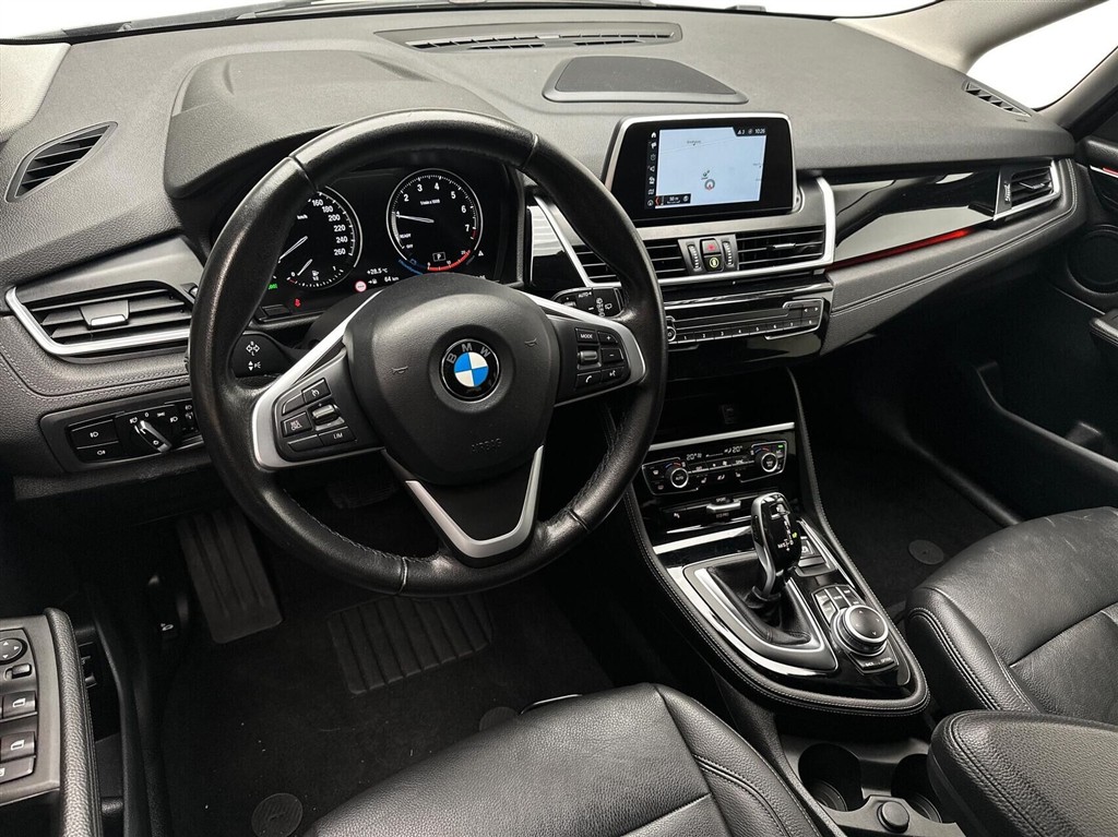 BMW 218i Advantage billede 4
