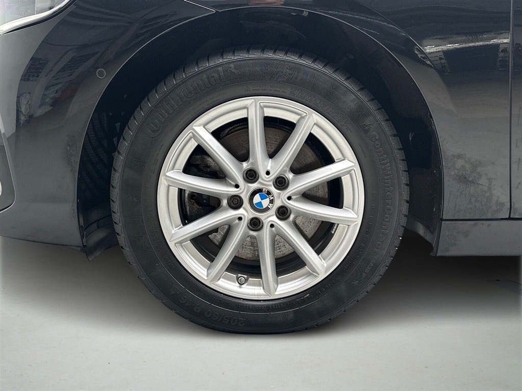 BMW 218i Advantage billede 9