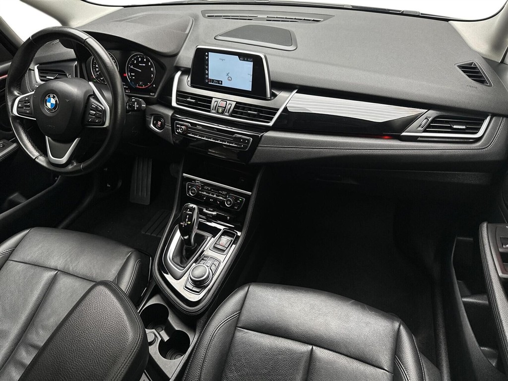 BMW 218i Advantage billede 11