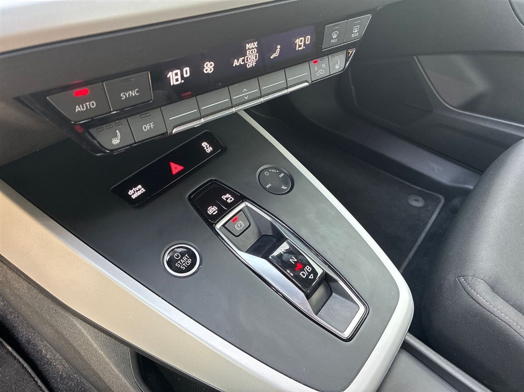 Audi Q4 Attraction billede 17