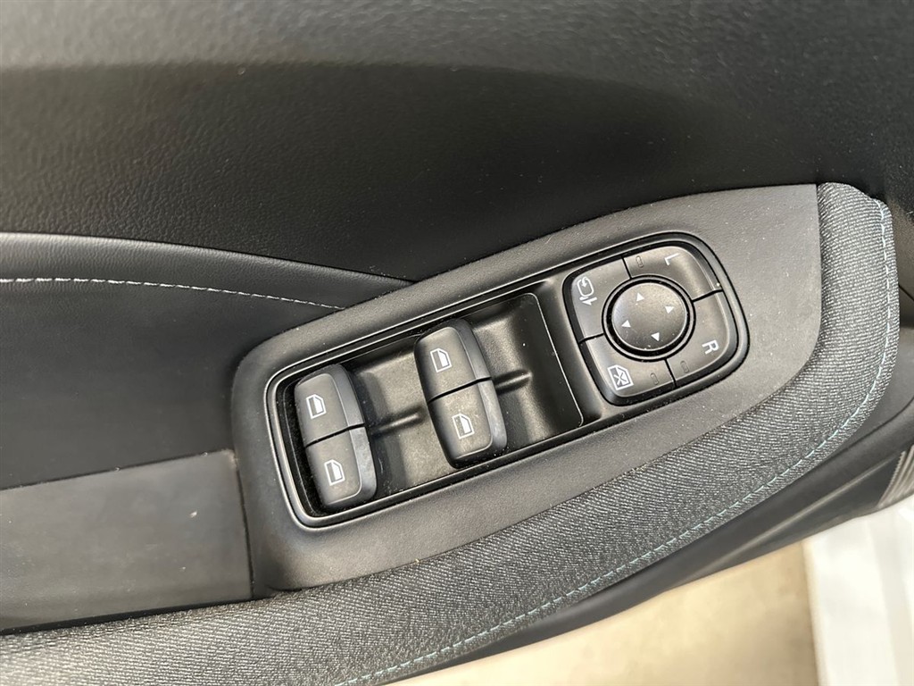 MG MG5 Electric Standard Range Luxury billede 16