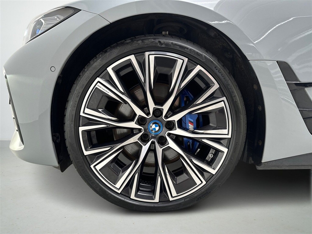 BMW i4 Supercharged billede 9