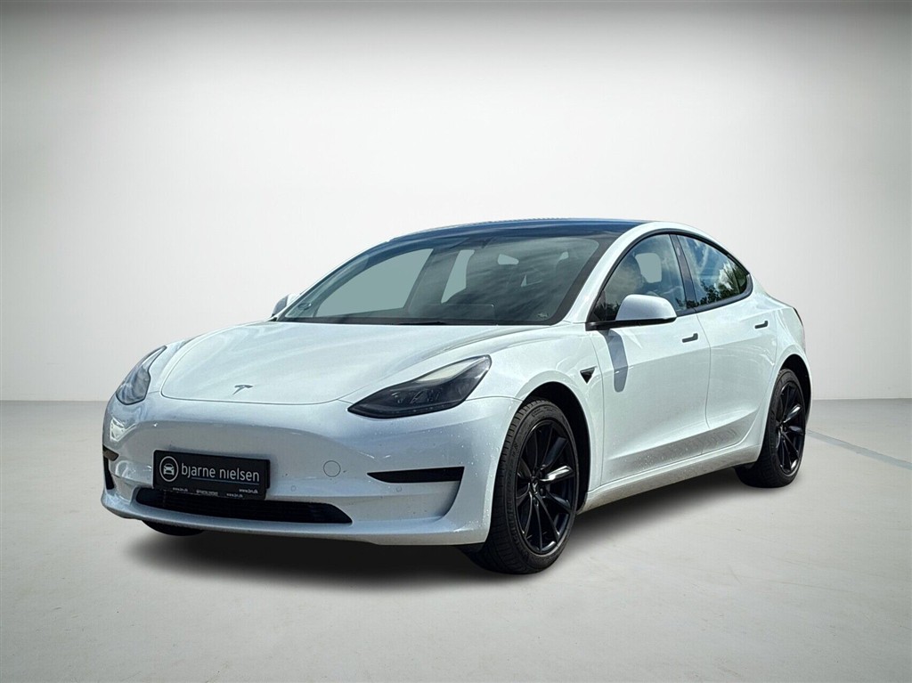 Tesla Model 3 Standard Range Plus