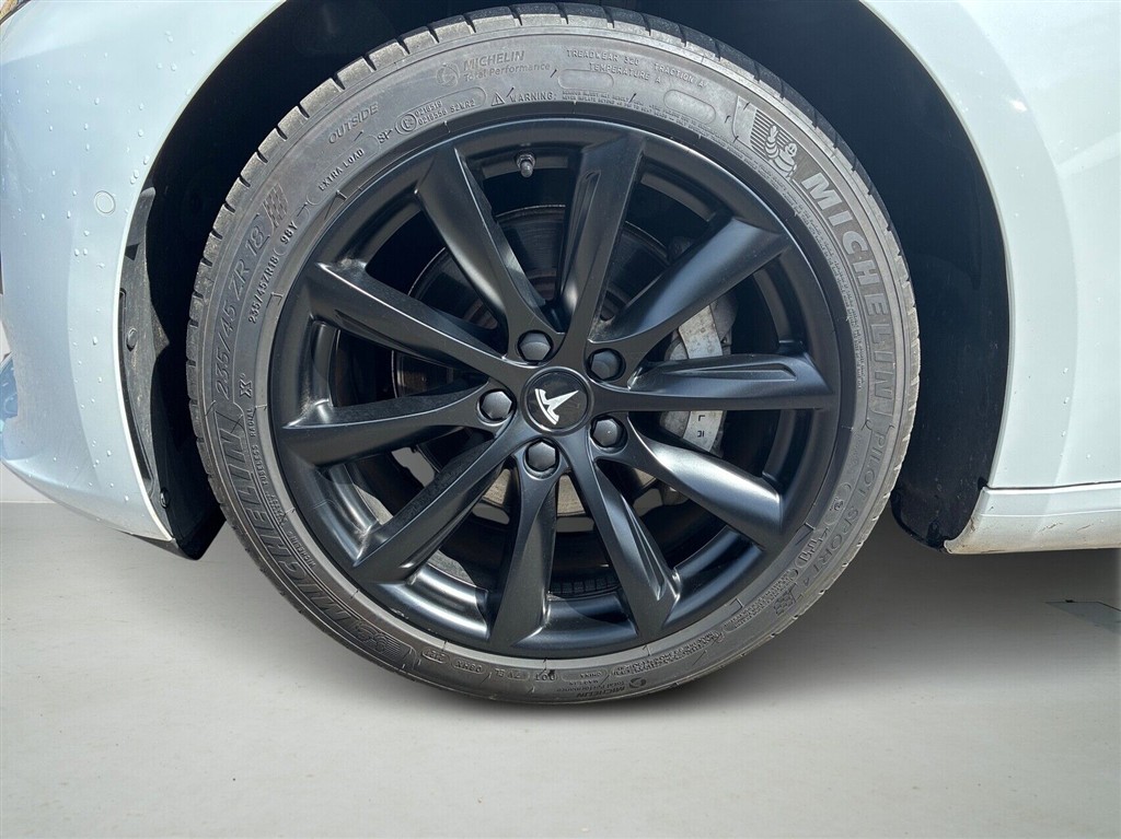 Tesla Model 3 Standard Range Plus billede 8