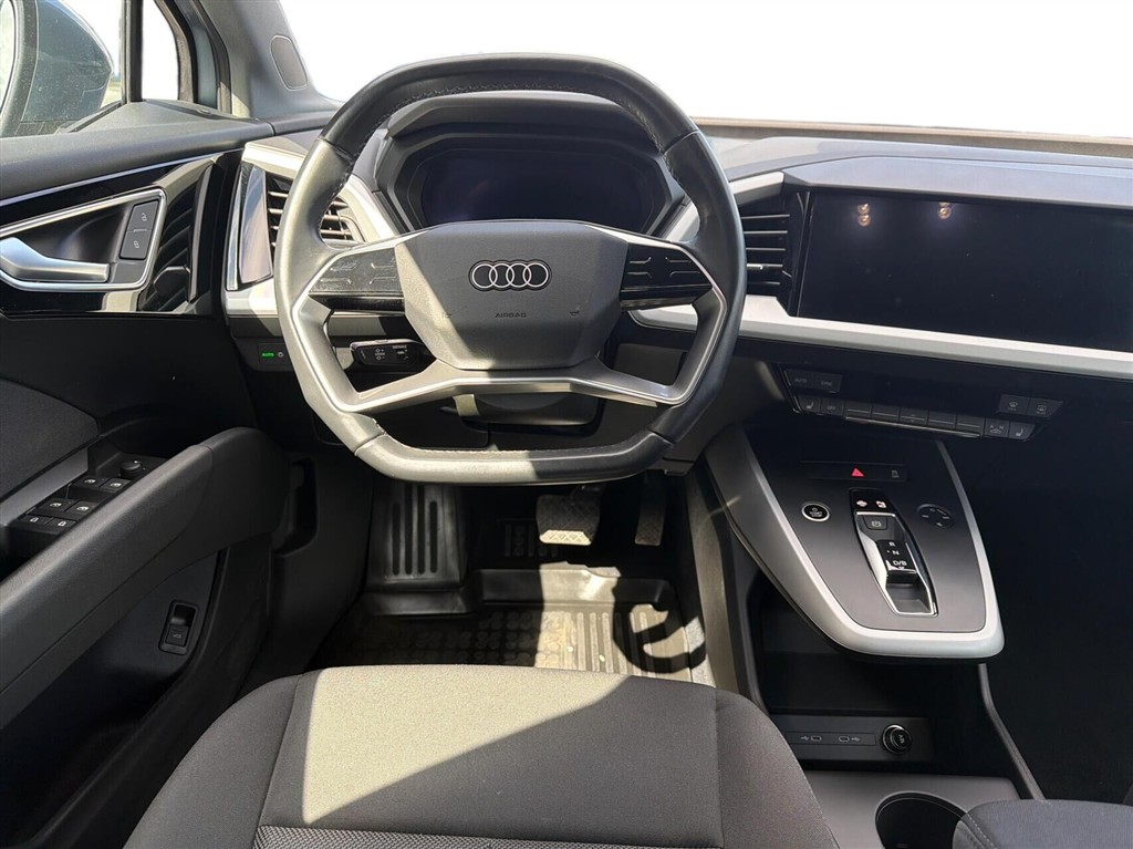 Audi Q4 Attitude generic.image 9