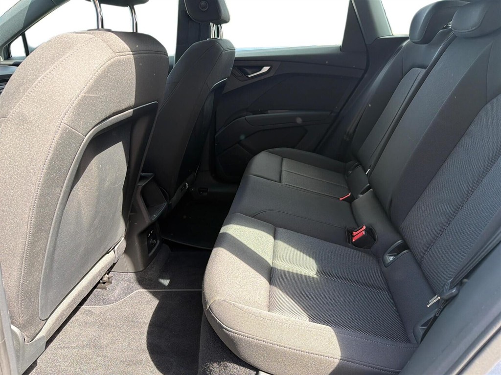 Audi Q4 Attitude generic.image 12