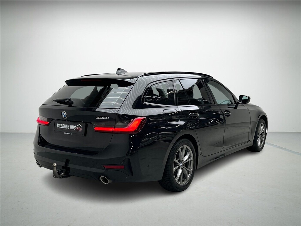 BMW 320i Sport Line billede 2