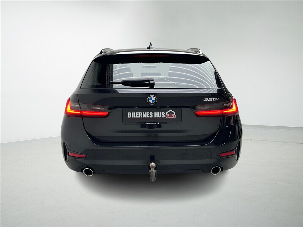 BMW 320i Sport Line billede 8