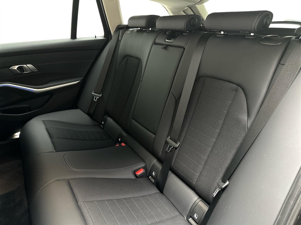 BMW 320i Sport Line billede 13