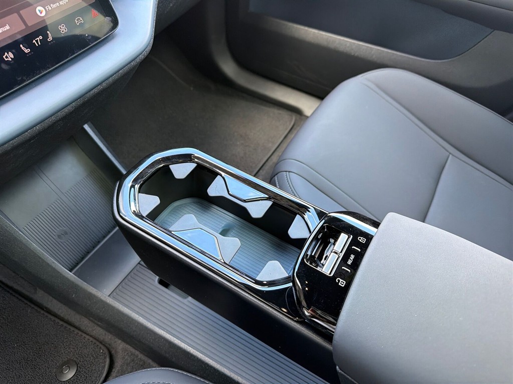 Volvo EX30 Black Edition billede 15