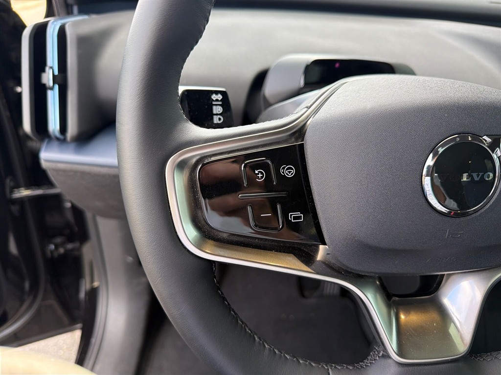 Volvo EX30 Black Edition billede 16