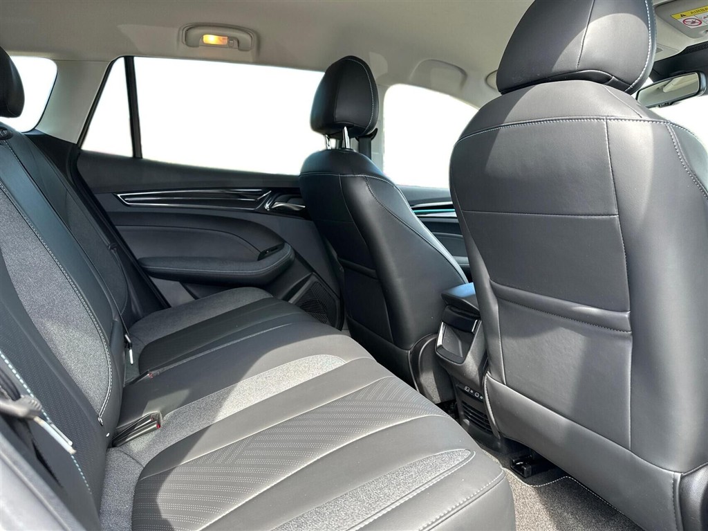 MG MG5 Electric Standard Range Luxury billede 12