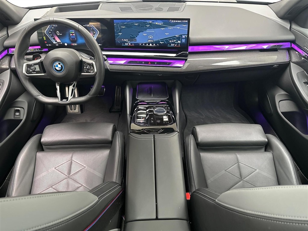 BMW i5 Fully Charged billede 5