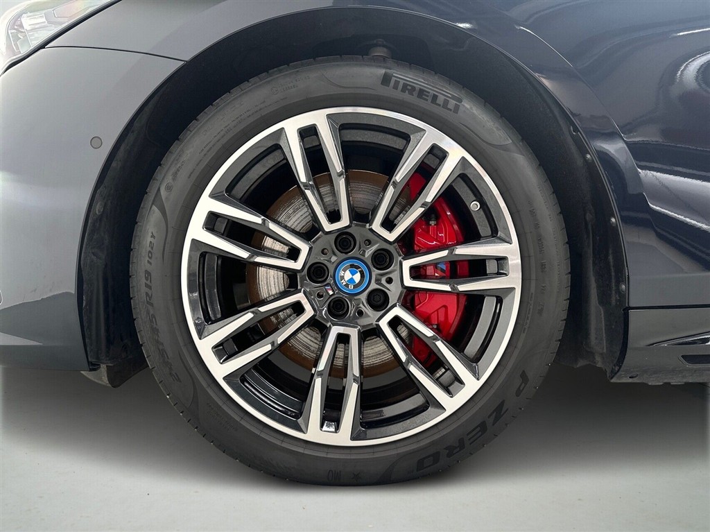 BMW i5 Fully Charged billede 9