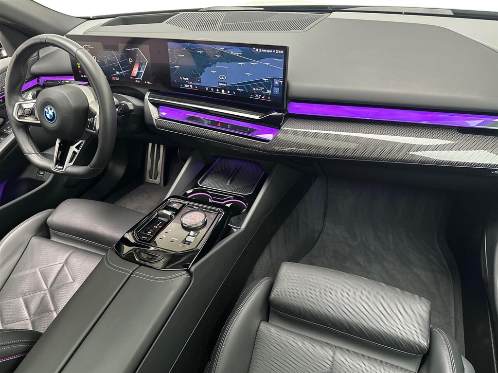 BMW i5 Fully Charged billede 11