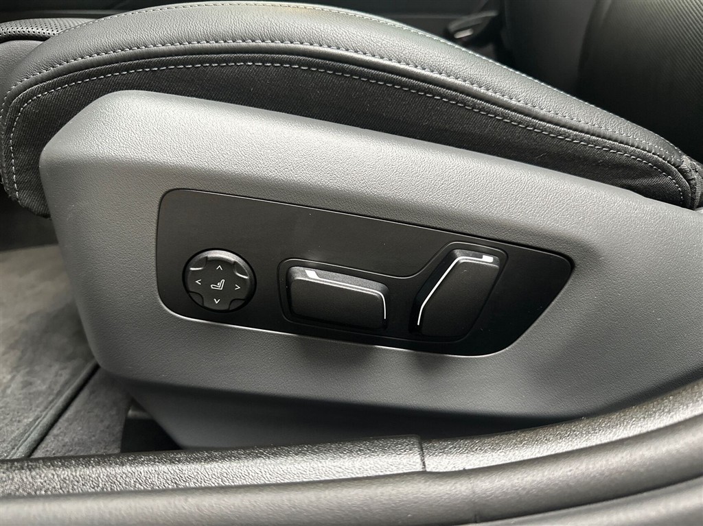 BMW i5 Fully Charged billede 20