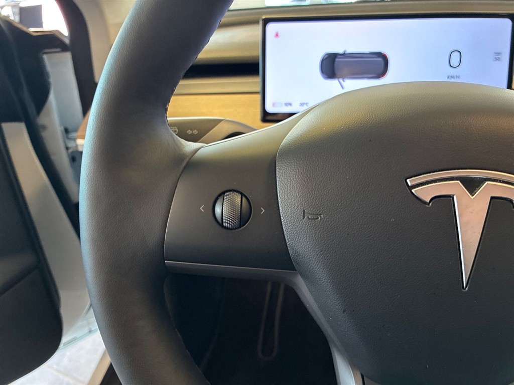 Tesla Model 3 Long Range billede 15
