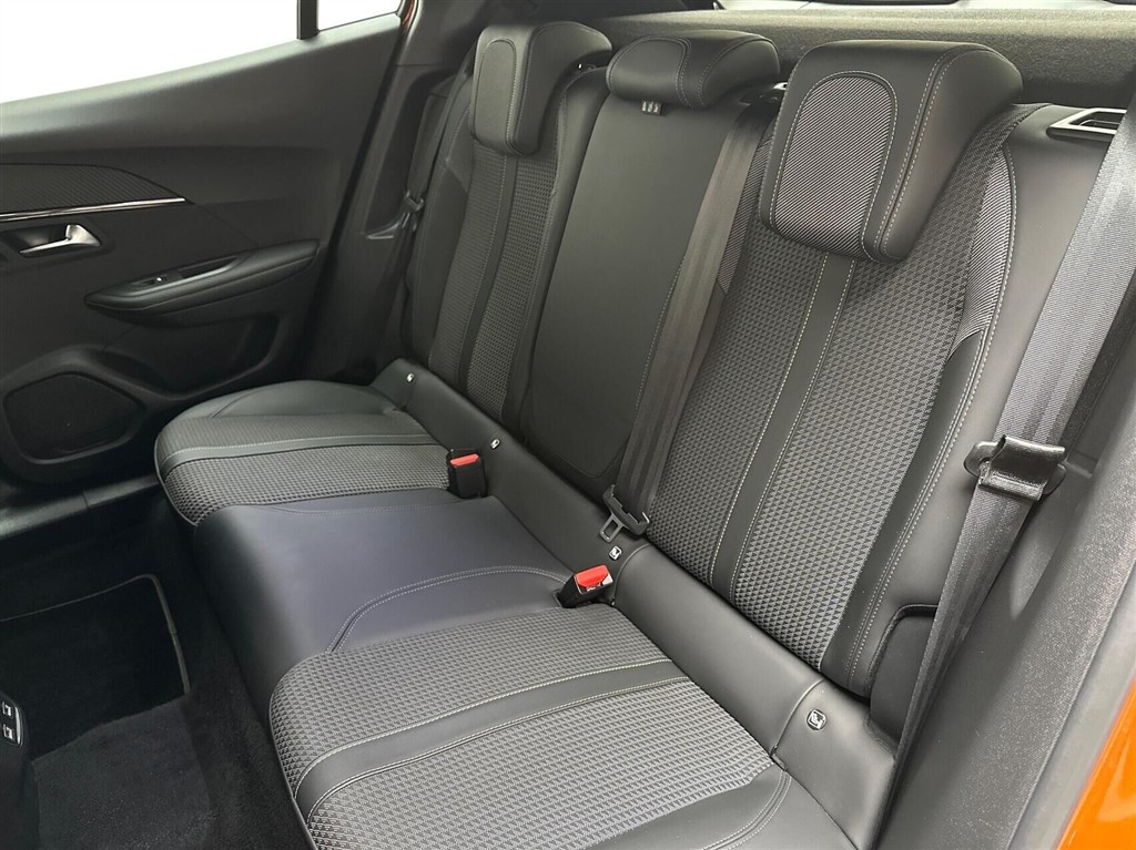 Peugeot e-2008 GT billede 13
