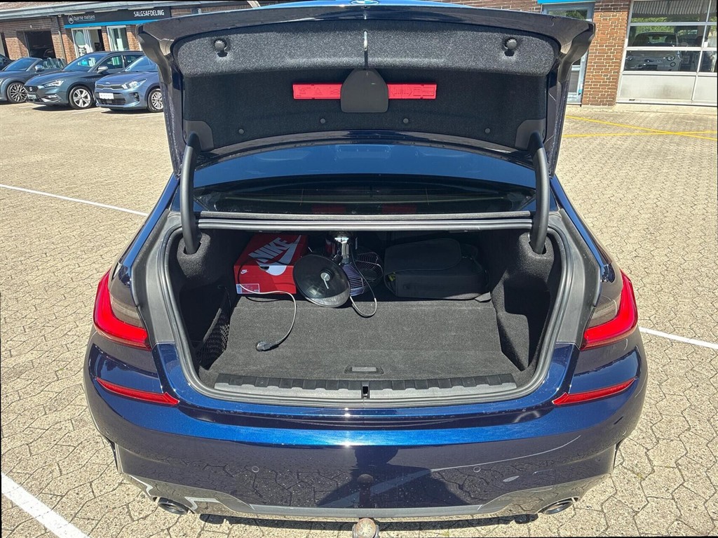 BMW 330e M-Sport billede 26
