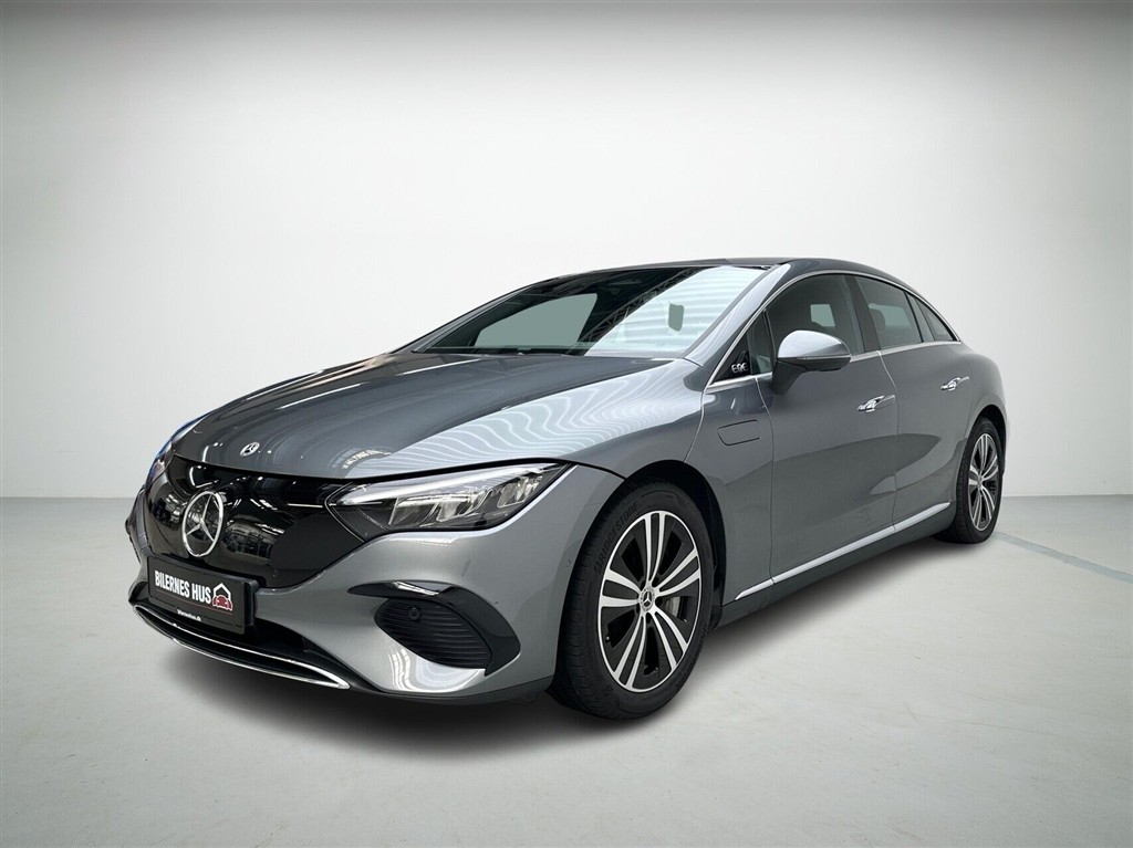 Mercedes-Benz EQE 300 
