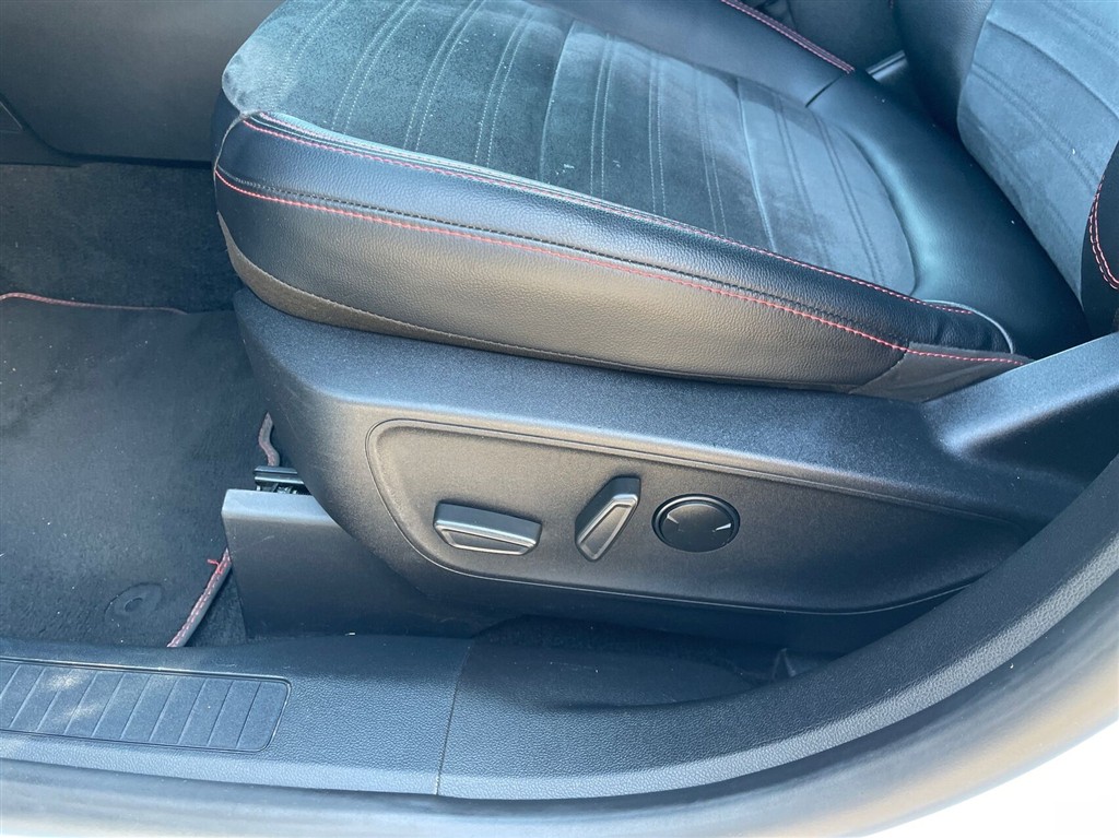Ford Kuga ST-Line X billede 14