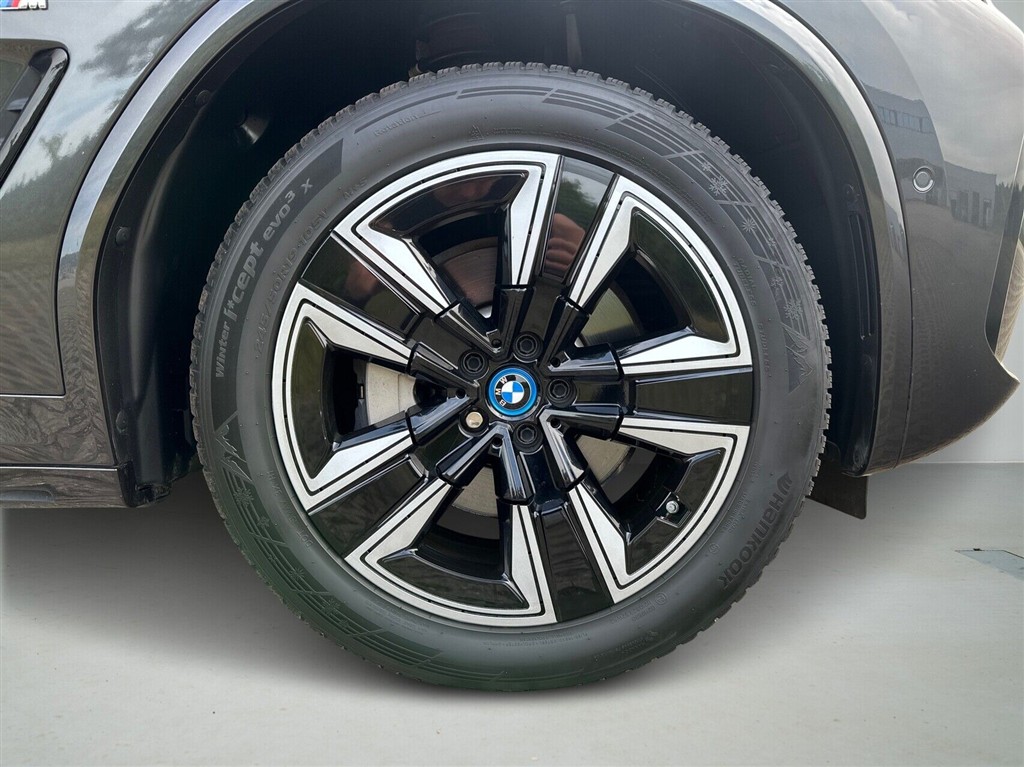 BMW iX3 M-Sport Charged billede 8