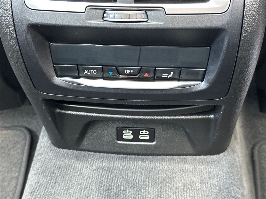 BMW iX3 M-Sport Charged billede 18