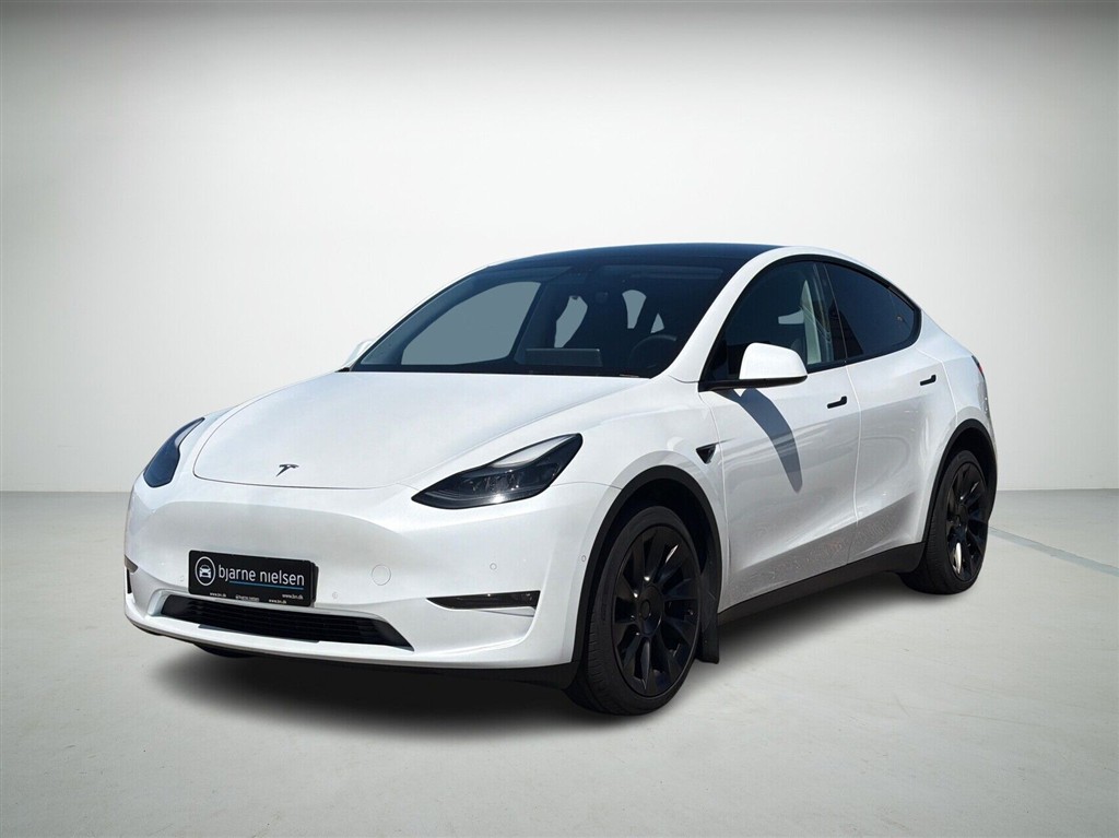 Tesla Model Y Long Range
