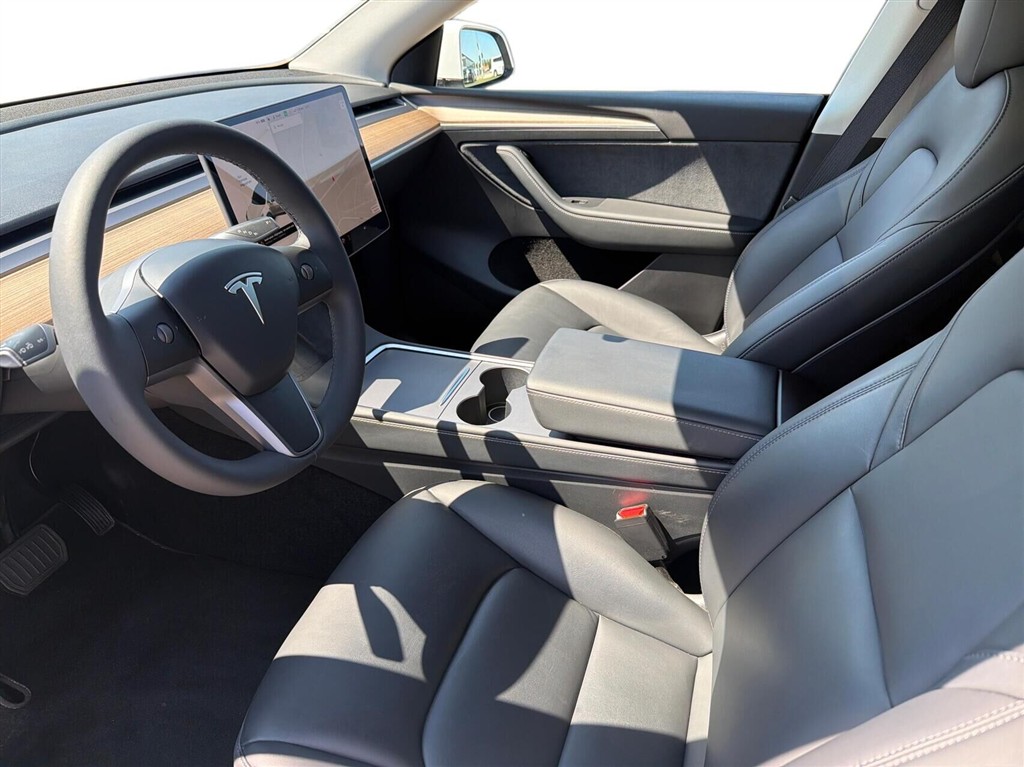 Tesla Model Y Long Range billede 3