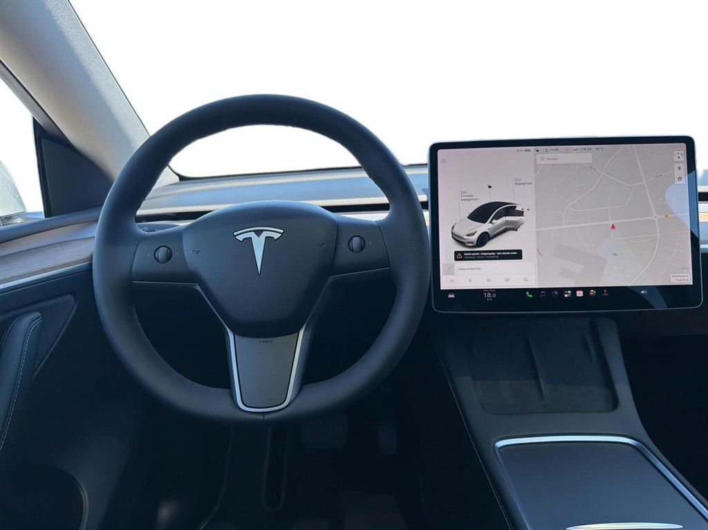 Tesla Model Y Long Range billede 9