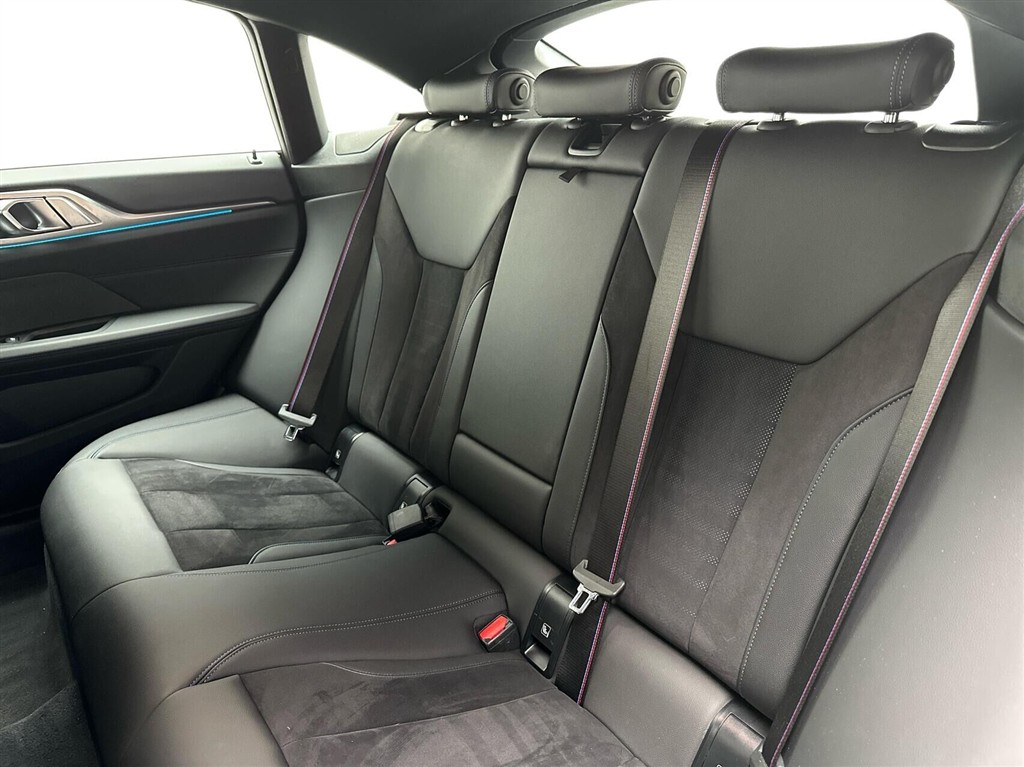 BMW i4 Fully Charged generic.image 13
