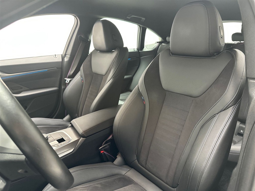 BMW i4 Fully Charged generic.image 19