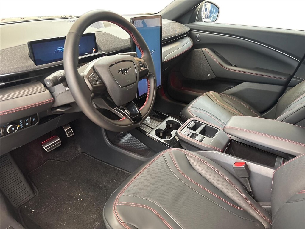 Ford Mustang Mach-E UR Premium billede 3