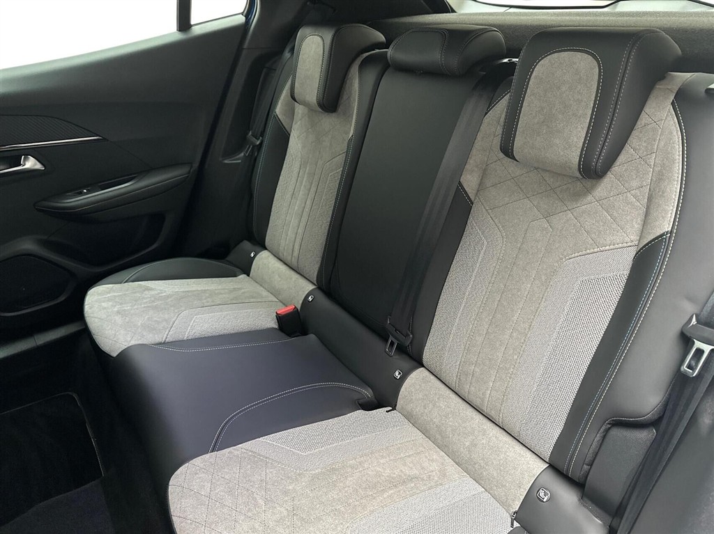 Peugeot e-2008 GT billede 13