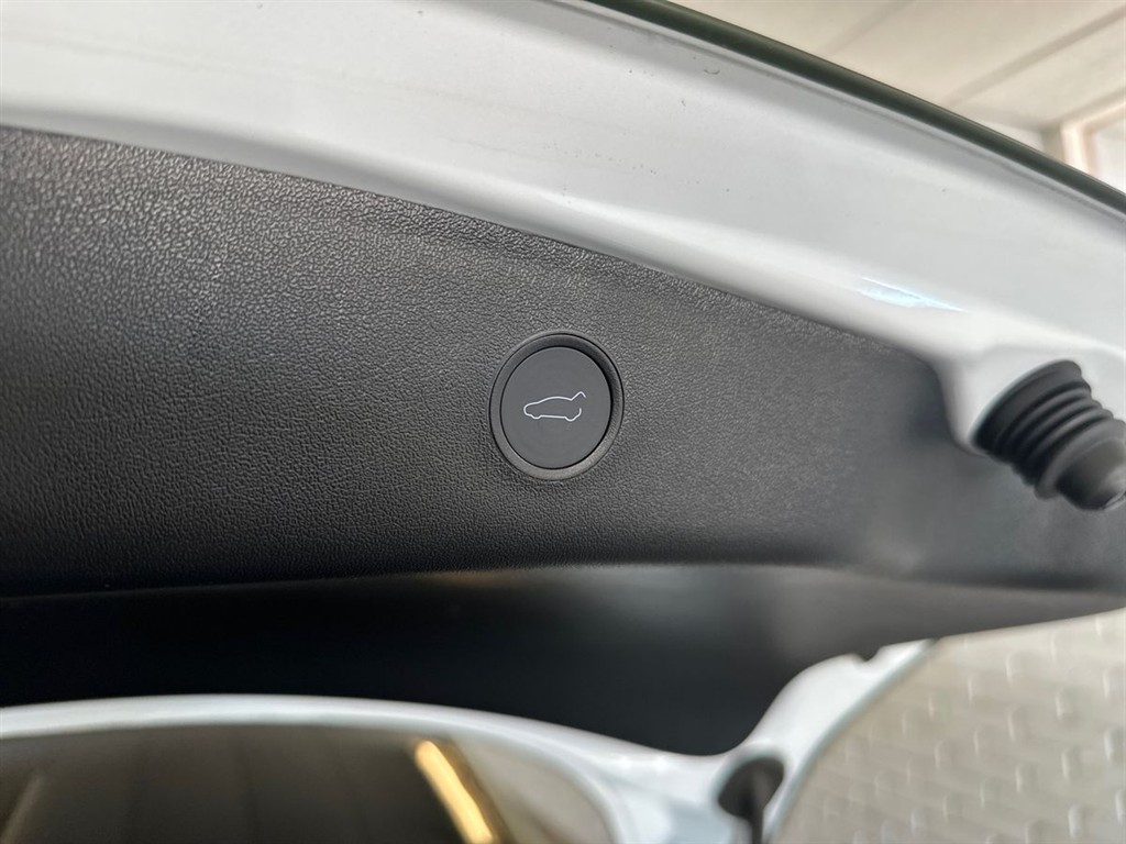 Tesla Model 3 Performance billede 14