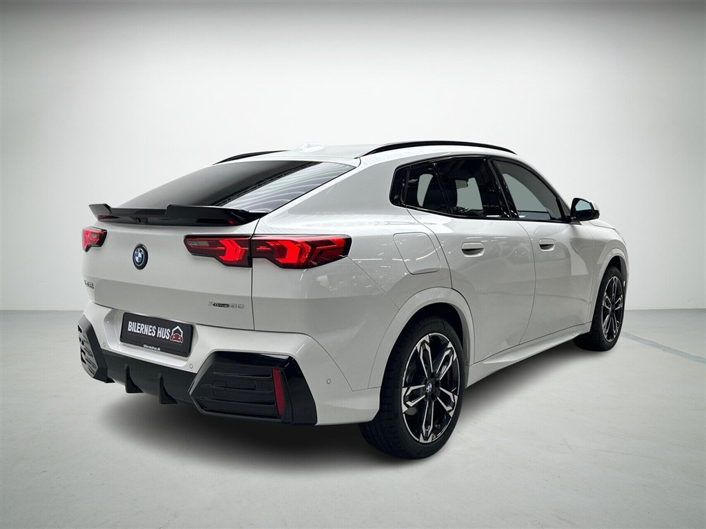 BMW iX2 M-Sport billede 2