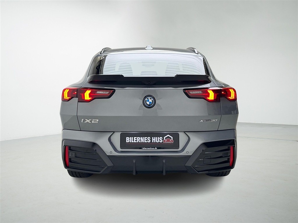 BMW iX2 M-Sport billede 8