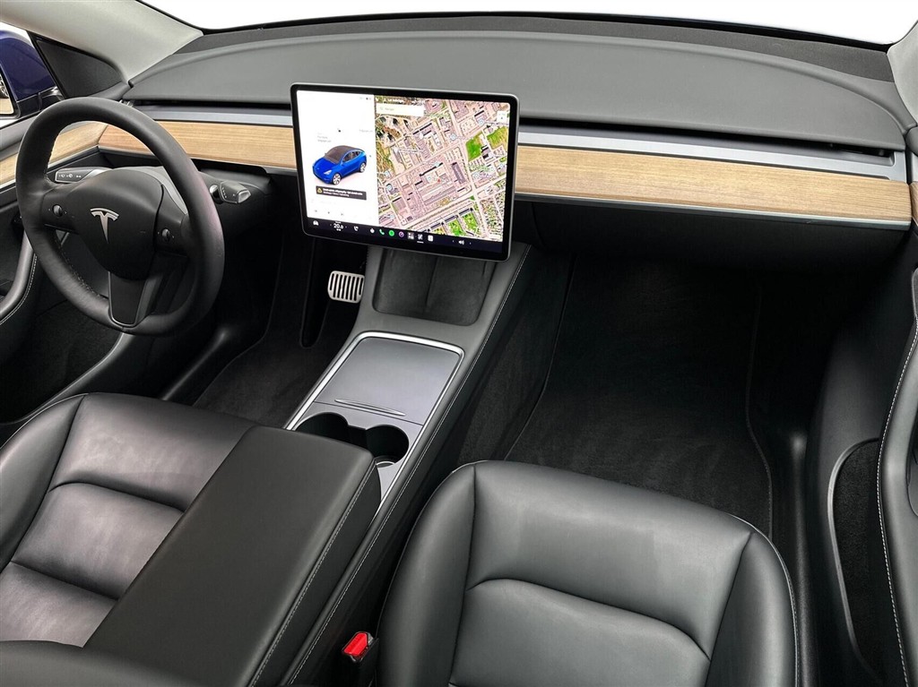 Tesla Model Y Long Range billede 11