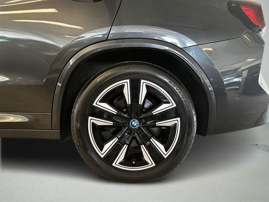BMW iX3 M-Sport Charged billede 10