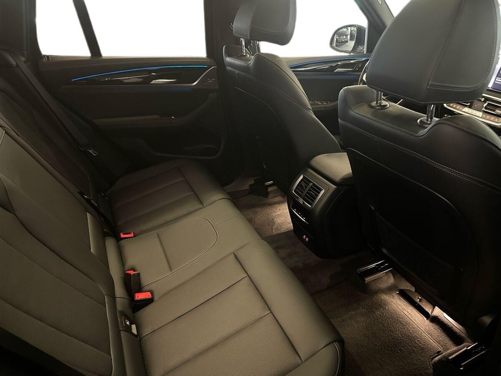 BMW iX3 M-Sport Charged billede 15