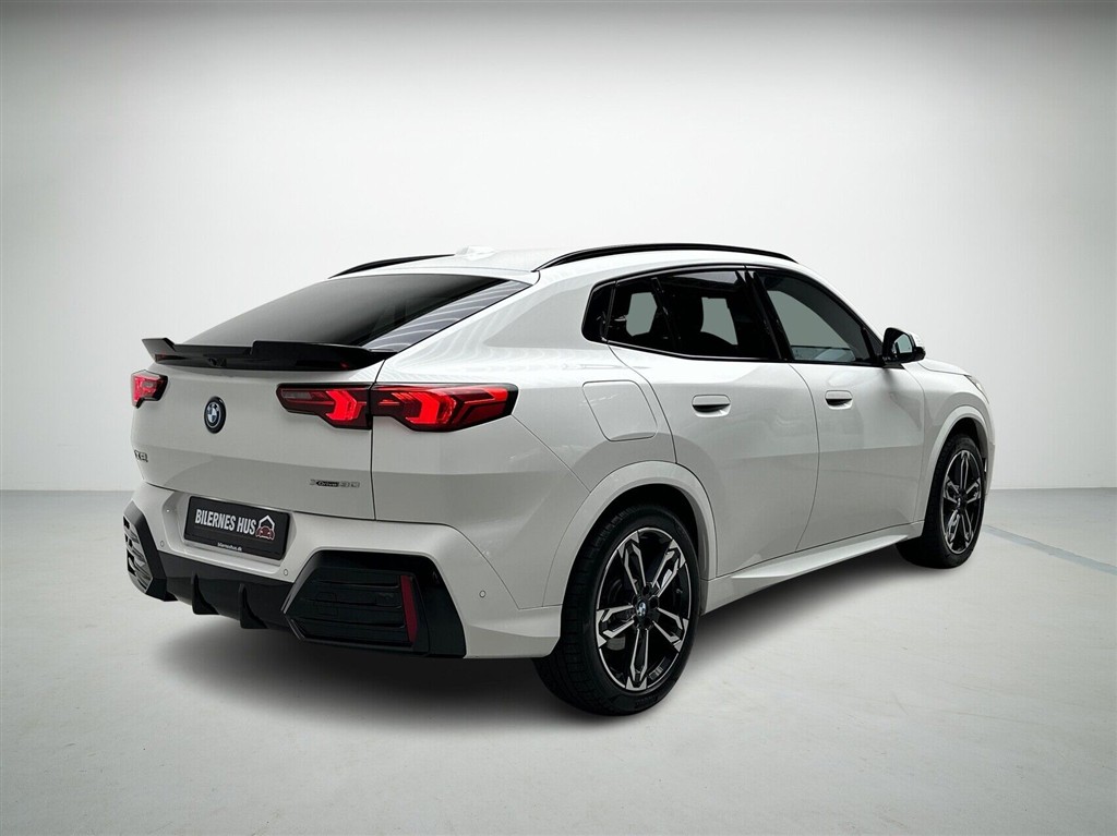 BMW iX2 M-Sport billede 2