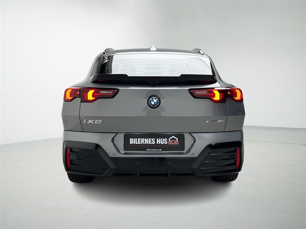 BMW iX2 M-Sport billede 8